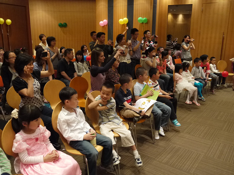 新宝GG音乐中心上海静安总店“欢度六一新宝GG的节日”音乐会成功举办 
