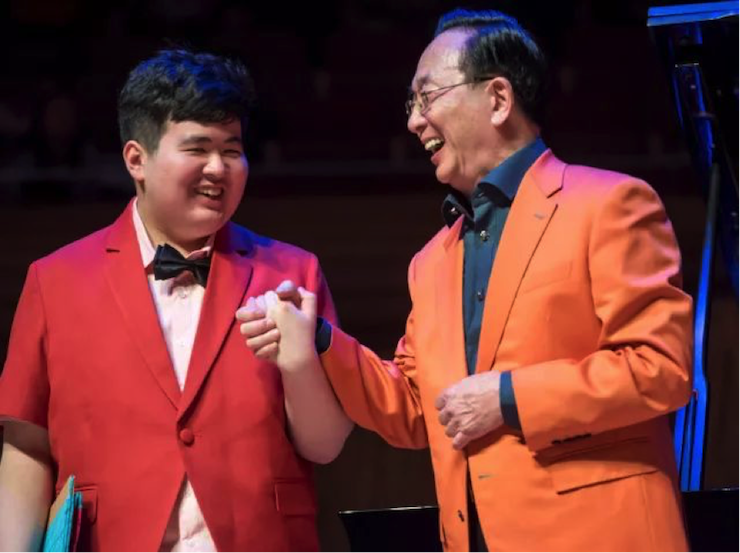 世界自闭症日，新宝GG未来艺术家刘明康与他的朋友们温情奏响“音乐与梦想”慈善音乐会