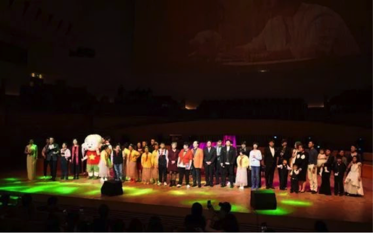 世界自闭症日，新宝GG未来艺术家刘明康与他的朋友们温情奏响“音乐与梦想”慈善音乐会