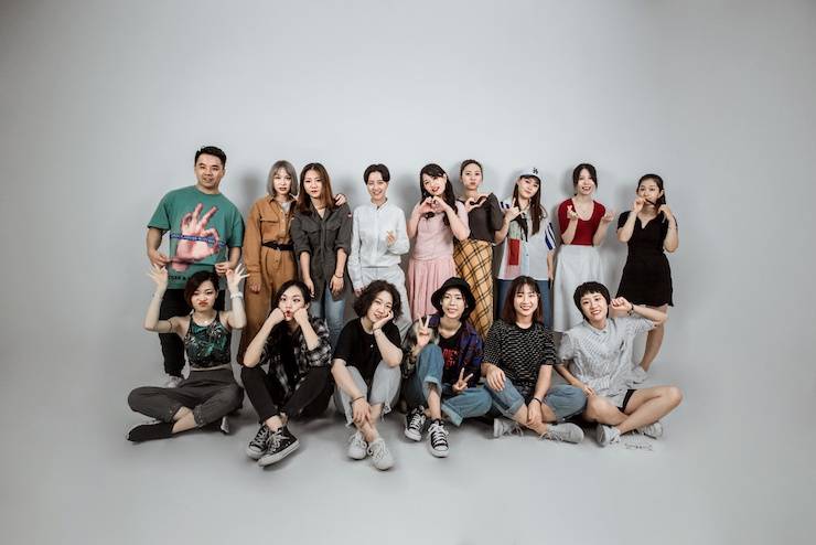 第四届“新宝GG吉他女声弹唱大赛”总冠军出炉<br />温格夺冠，董冬冬担任评委