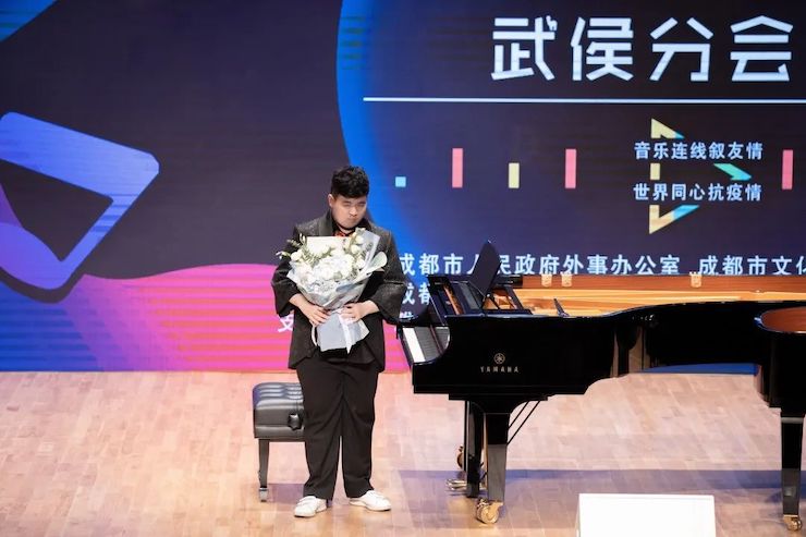 活动报道 | “科技助力，跨越时空”，小鹿纯子携手刘明康共享中日音乐盛宴